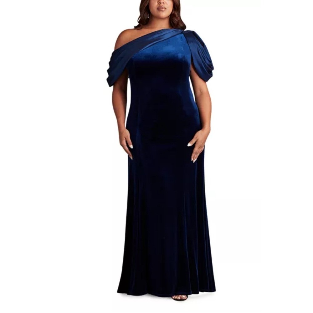 Tadashi Shoji Velvet Gown Women 1X New One Shoulder Navy Blue MSRP $438